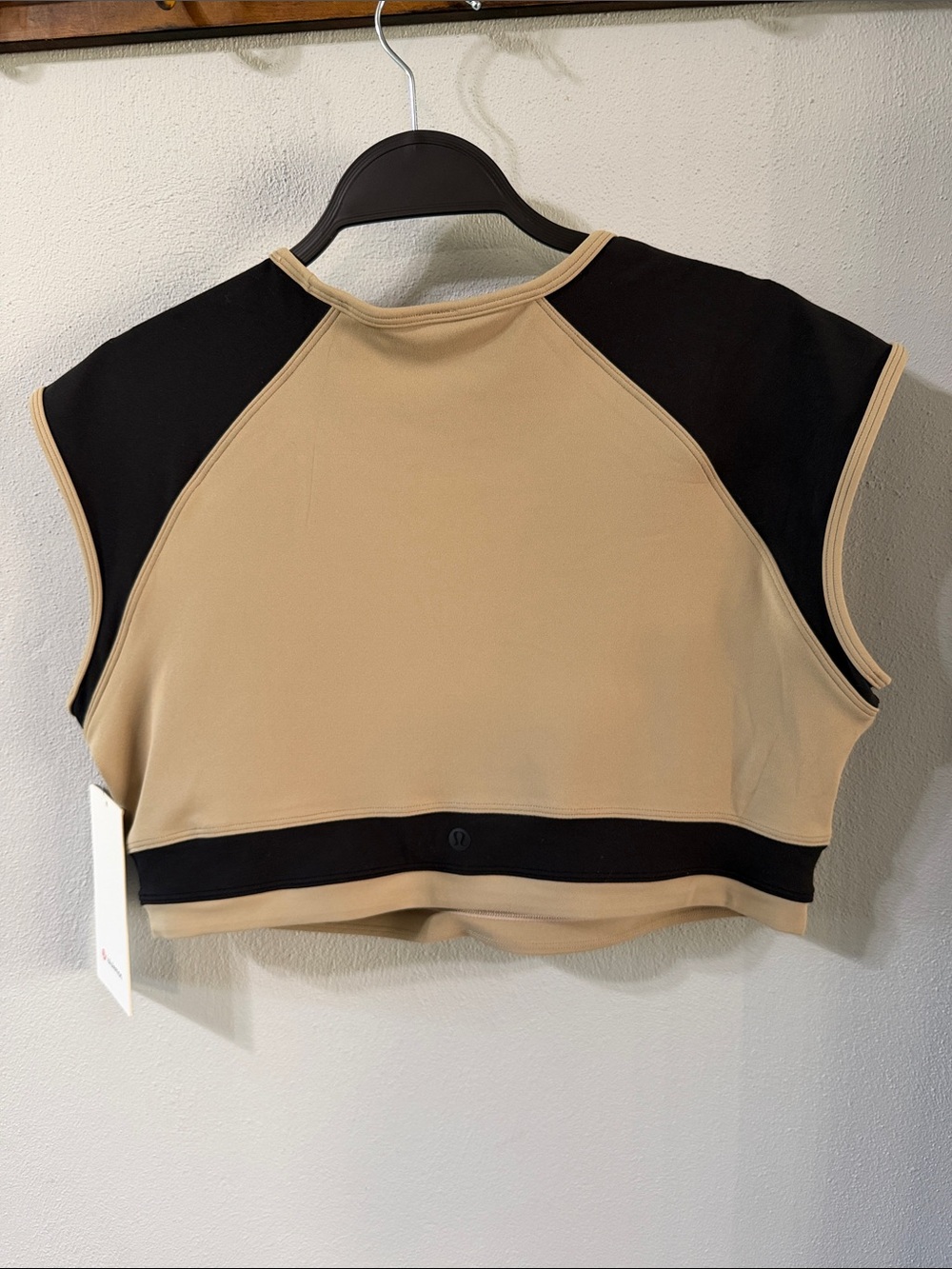 Lululemon Athletica Nulu Cropped Short-Sleeve Shirt *Retro Remix - Picture 3 of 6